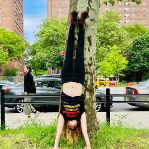 Meet your Posher, Caitlin